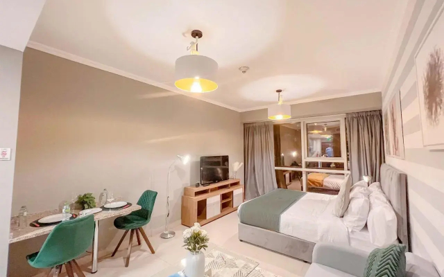 Cosmos Living Luxurious Studio Near Dubai Marina - Hotel in Dubaï - Photo 4