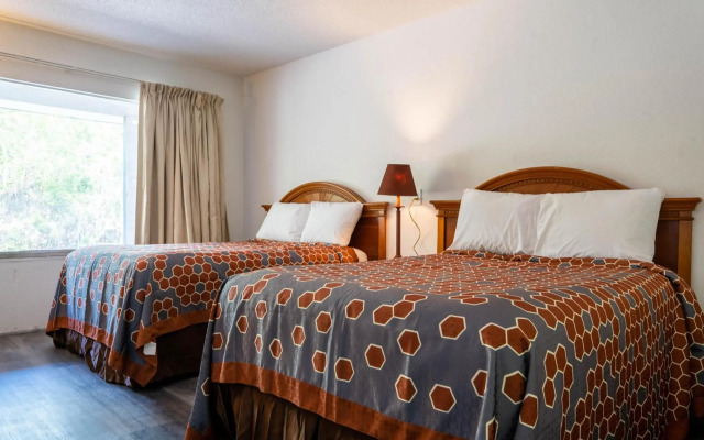 OYO Hotel Ocala FL I-75