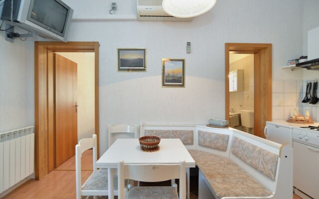 Apartments Vrcevan 811