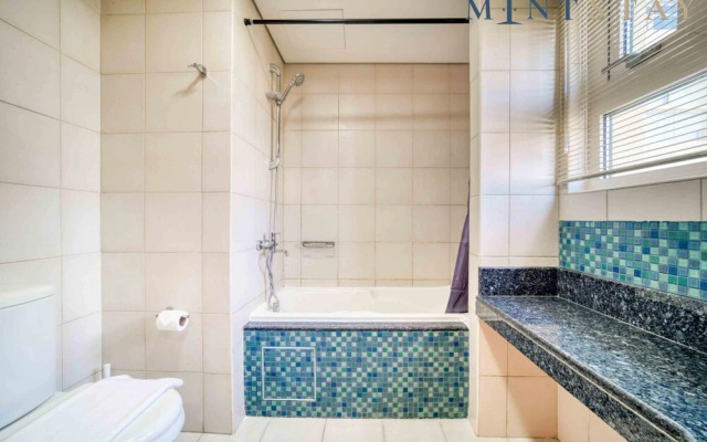 Chic Beachside 3BR Living at the Palm