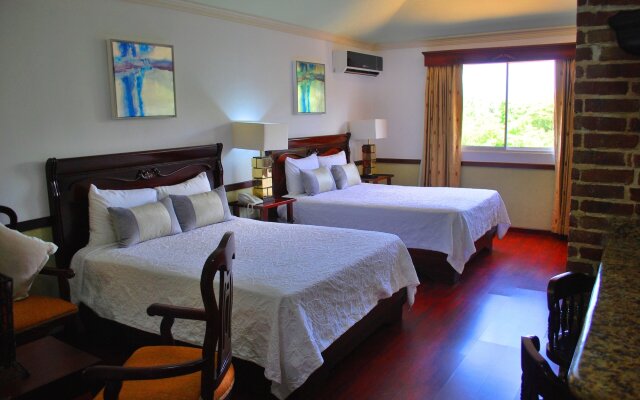 Platino Hotel & Casino