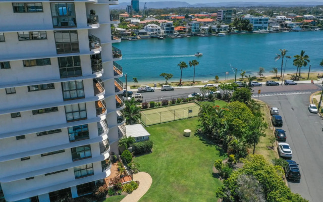 Spectrum Apartments