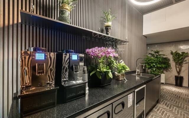 Seocho JS Hotel