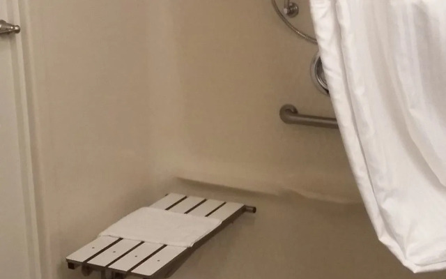 Econo Lodge Inn & Suites Roseburg