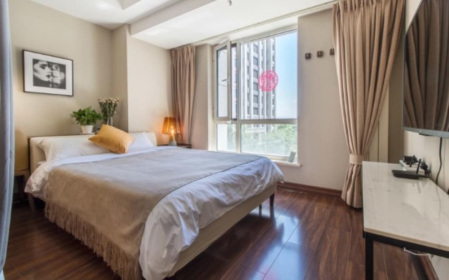 Home to Advanced Service Apartment New Country Exhibition Shop(Chinese Citizen Only) – Guest Rooms – Beijing