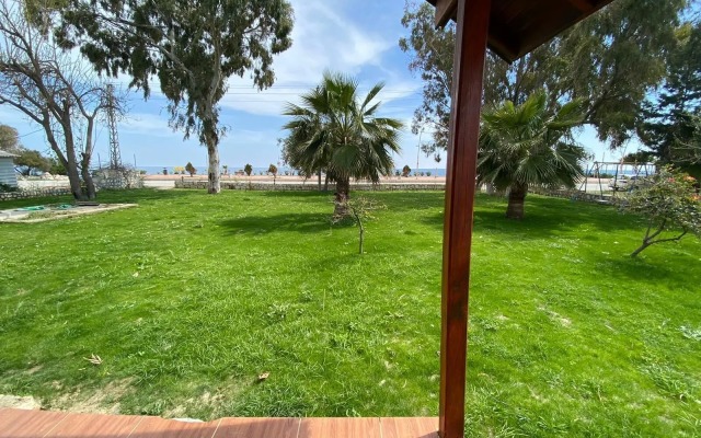 Demre Sahildeki Ev Bungalov