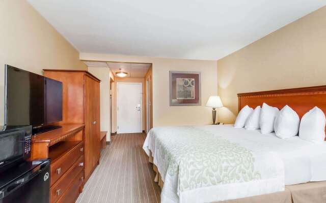 Days Inn by Wyndham Windsor Locks / Bradley Intl Airport