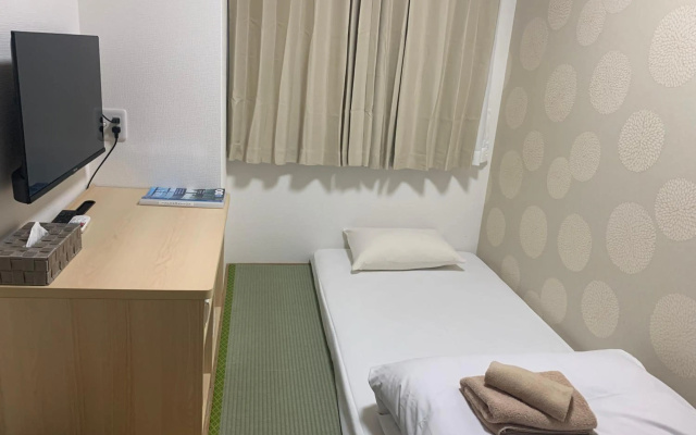 Shin-Imamiya Hotel – Guest Rooms – Osaka