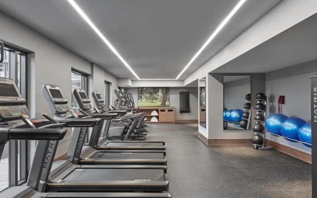 Courtyard By Marriott Melbourne Flagstaff Gardens