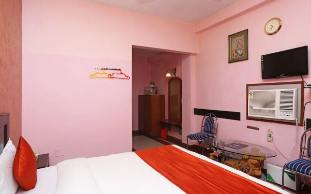 Hotel Ashraya