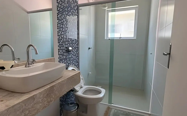 Casa com piscina em Boraceia