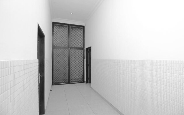 Metro Hotel