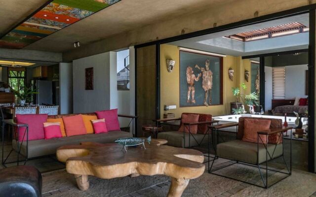 Toya Toya by Vista Rooms