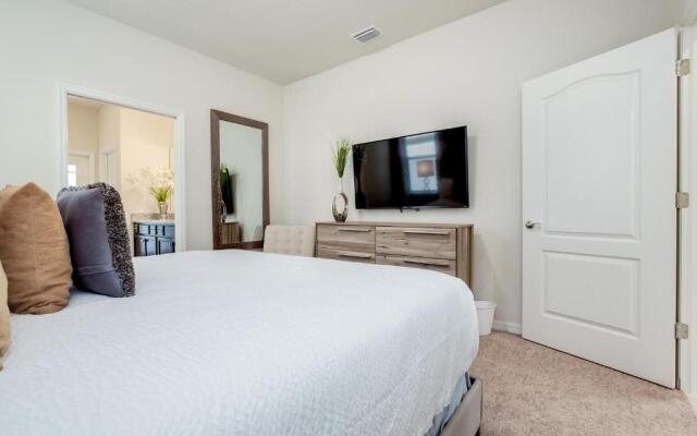 Private Pool Home w/ Spa, Game Room, BBQ & More!