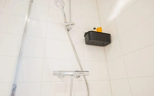 Studio Serviced Apartments With View -prh14/15-
