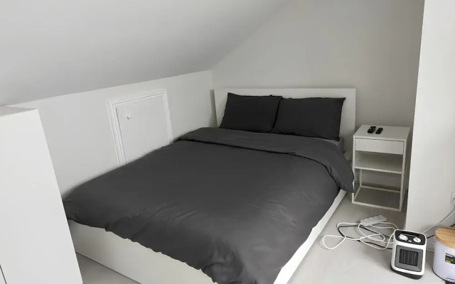Private Rooms in a Peaceful Neighborhood