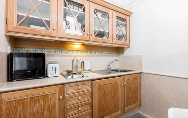 Modern and Elegant Flat Near Termini Station