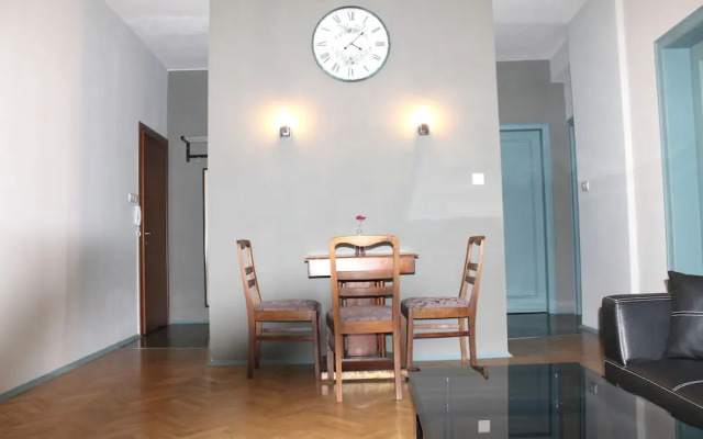 Popa Apartment