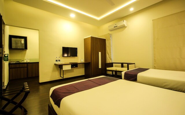 OYO 8045 Crest Hotel