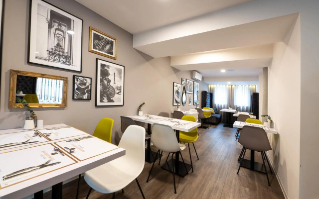 V Boutique Hotel