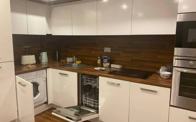 Lovely Luxury 1-bed Apartment in Wembley