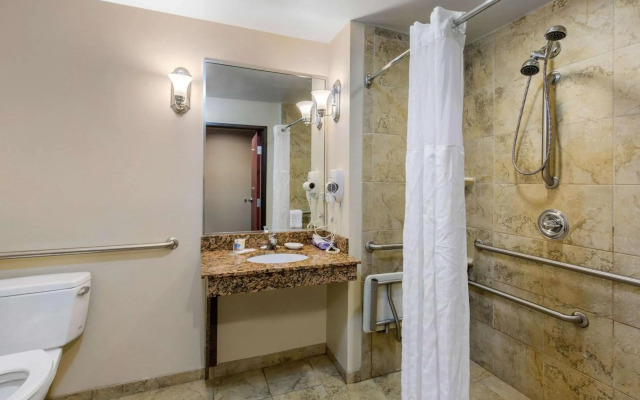 Comfort Suites Seaford