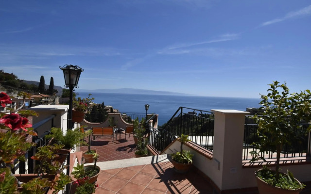 Hotel Condor