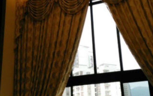 Moon River Lake View Villa