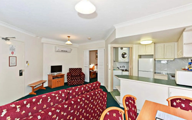 Pegasus Motor Inn and Serviced Apartments