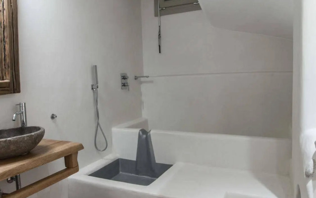Halcyon Suites and Villas Naxos