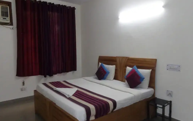 Hotel Akash Palace