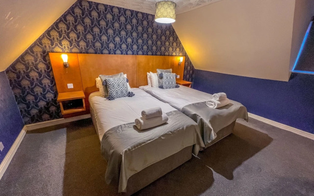 The Quayside Hotel and Bar