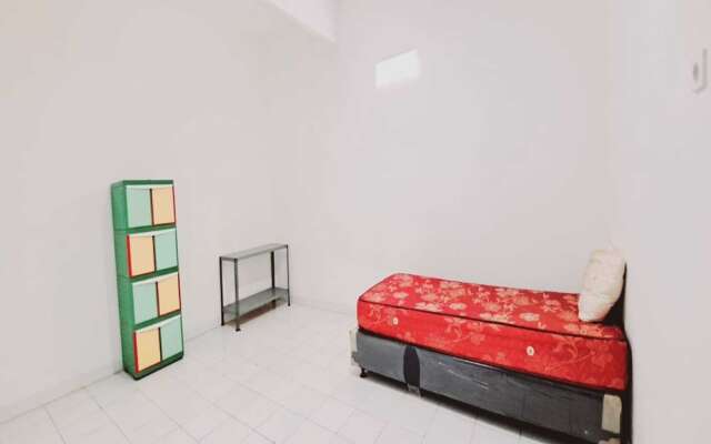 SPOT ON 93722 Shannhay Guest House Syariah