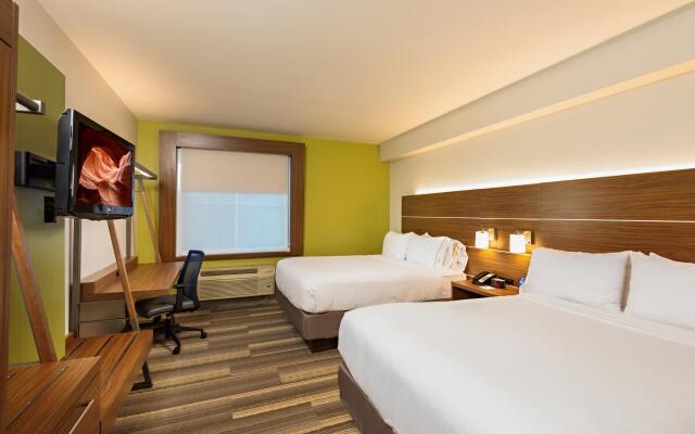 Holiday Inn Express Hotel & Suites PEORIA NORTH - GLENDALE, an IHG Hotel