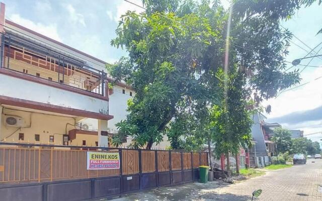 Enine Homestay Makassar RedPartner