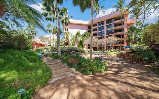 Petite Retreat at Kahana Falls