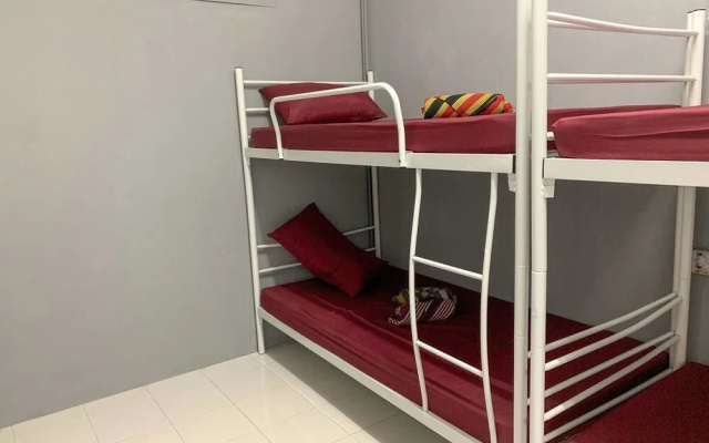 Aleesya Hostel – Guest Rooms – Langkawi