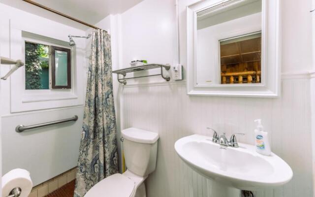 Log Cabin Motor Court