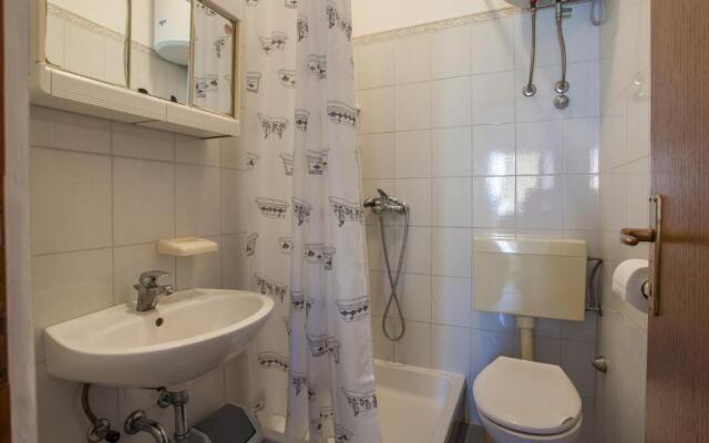 Apartmani Komešić