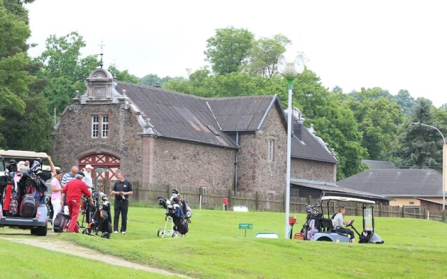 Apartments Golfpark Schlossgut Sickendorf