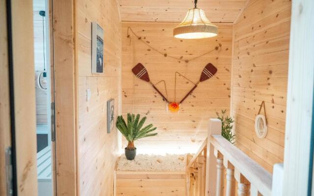 Congo Bungalow