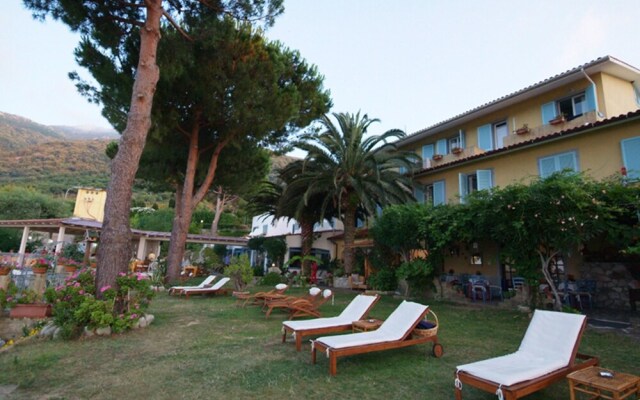 Hôtel Sant'Andrea, The Originals Relais (Relais du Silence)