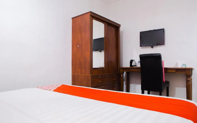 OYO 90037 The 7 Lodge Tambunan