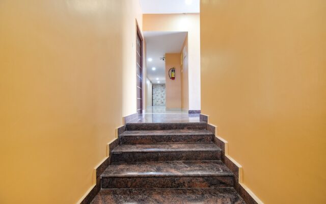 Fabhotel Rotano Suites