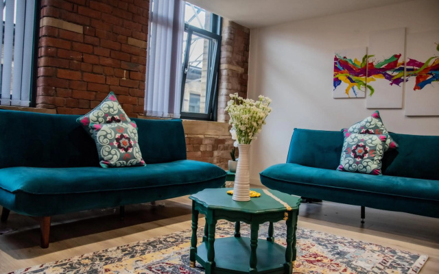 BV Lush Apartment At Conditioning House Bradford