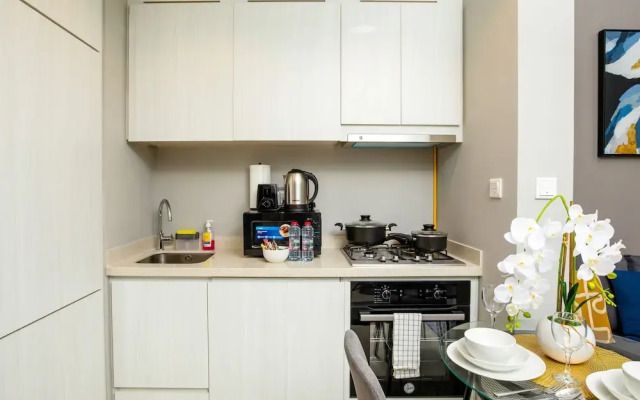 Tanin - Exquisite 1BR Apt in Zada Tower with Canal Views