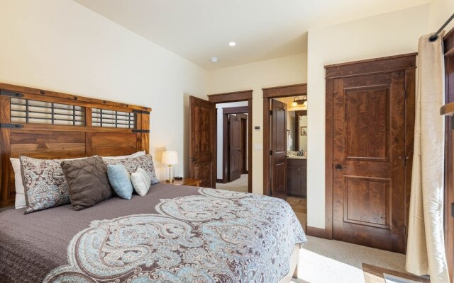 47 River Run Townhomes 3 Bedroom Townhouse by RedAwning