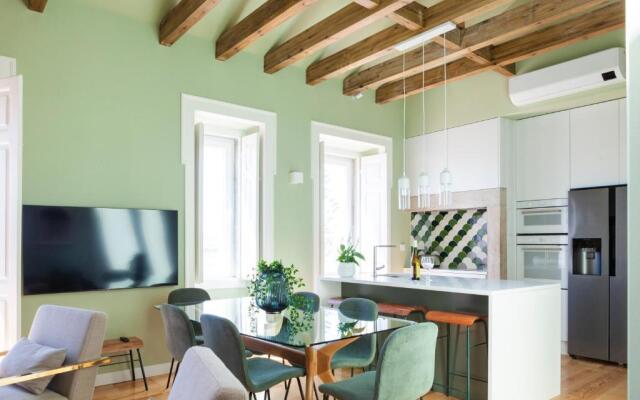 Lisbon Panoramic View -3Bedrs+3Baths+ Balconies+AC