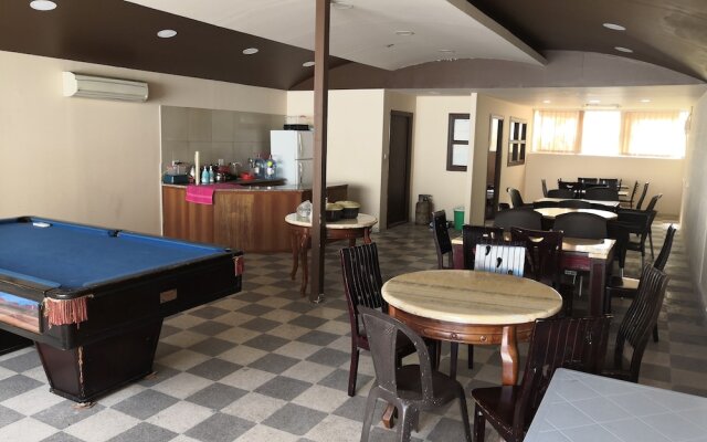 Amnah Apartments