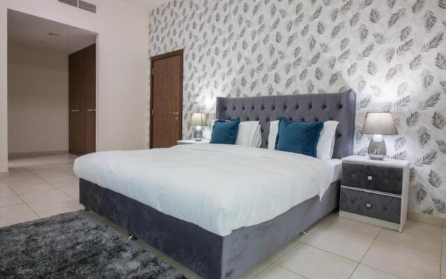 Executive Bay Tower B